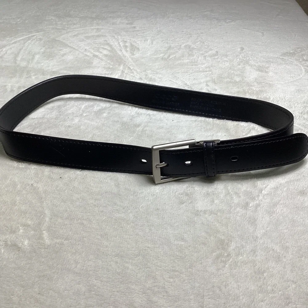 Oobe Mens Genuine Leather Belt Black Silver Buckle Size Medium CF01772 Work Belt